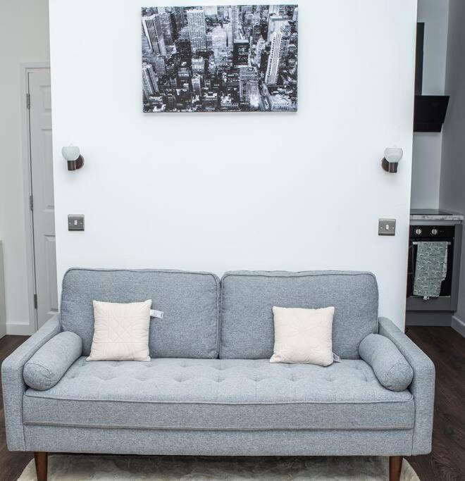 Aylesbury Apartment 1 With Free Parking Bagian luar foto